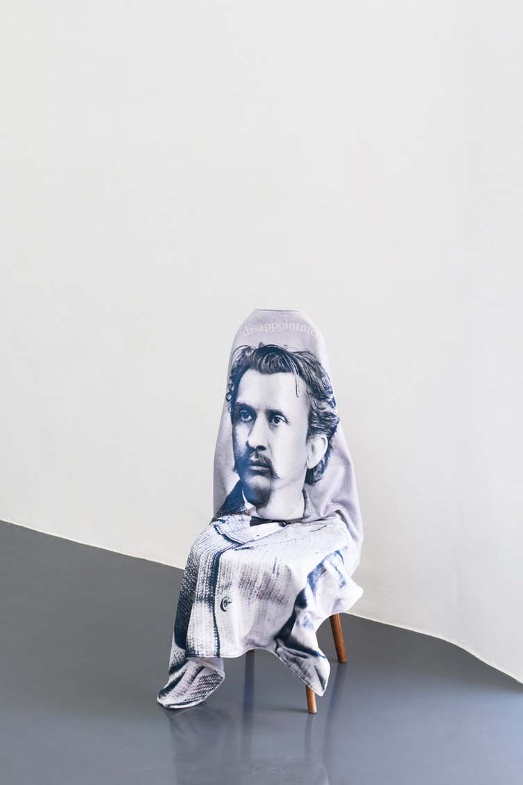 Michael Currandisappointment, 1994-2019Flannel fleece, faux fur100 x 140 cm