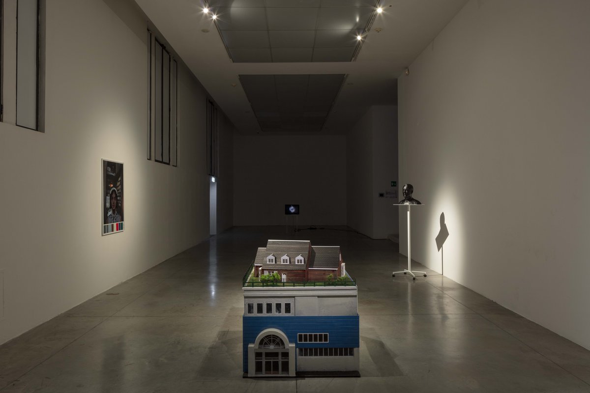 Cécile B. EvansReality of Not, 2023Installation viewVI Biennale FOTO/INDUSTRIA, MAMbo - Museo d&#x27;Arte Moderna di Bologna, Bologna (IT)