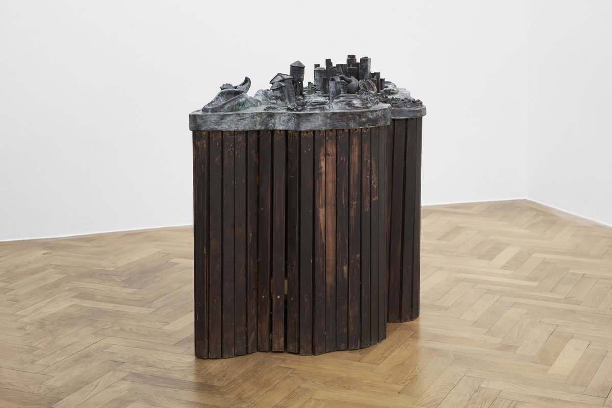 Lena HenkeCity Lights (Dead Horse Bay), 2016Bronze, painted wood105 x 125 x 65 cm (with pedestal)23 x 125 x 65 cm (without pedestal)Detail view