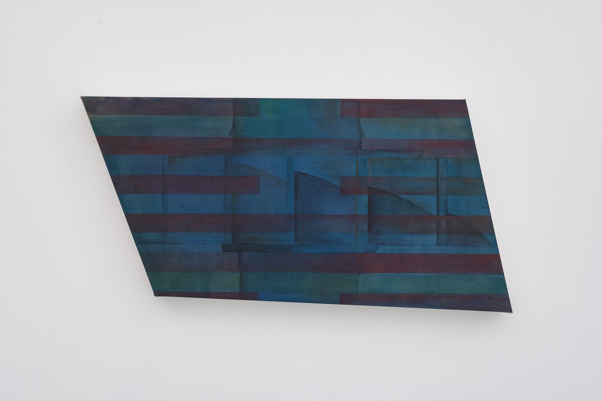 Leah Ke Yi ZhengNo.48/Machine, 2024Acrylic on silk over mahogany stretcher34 x 69.9 x 5.2 cm