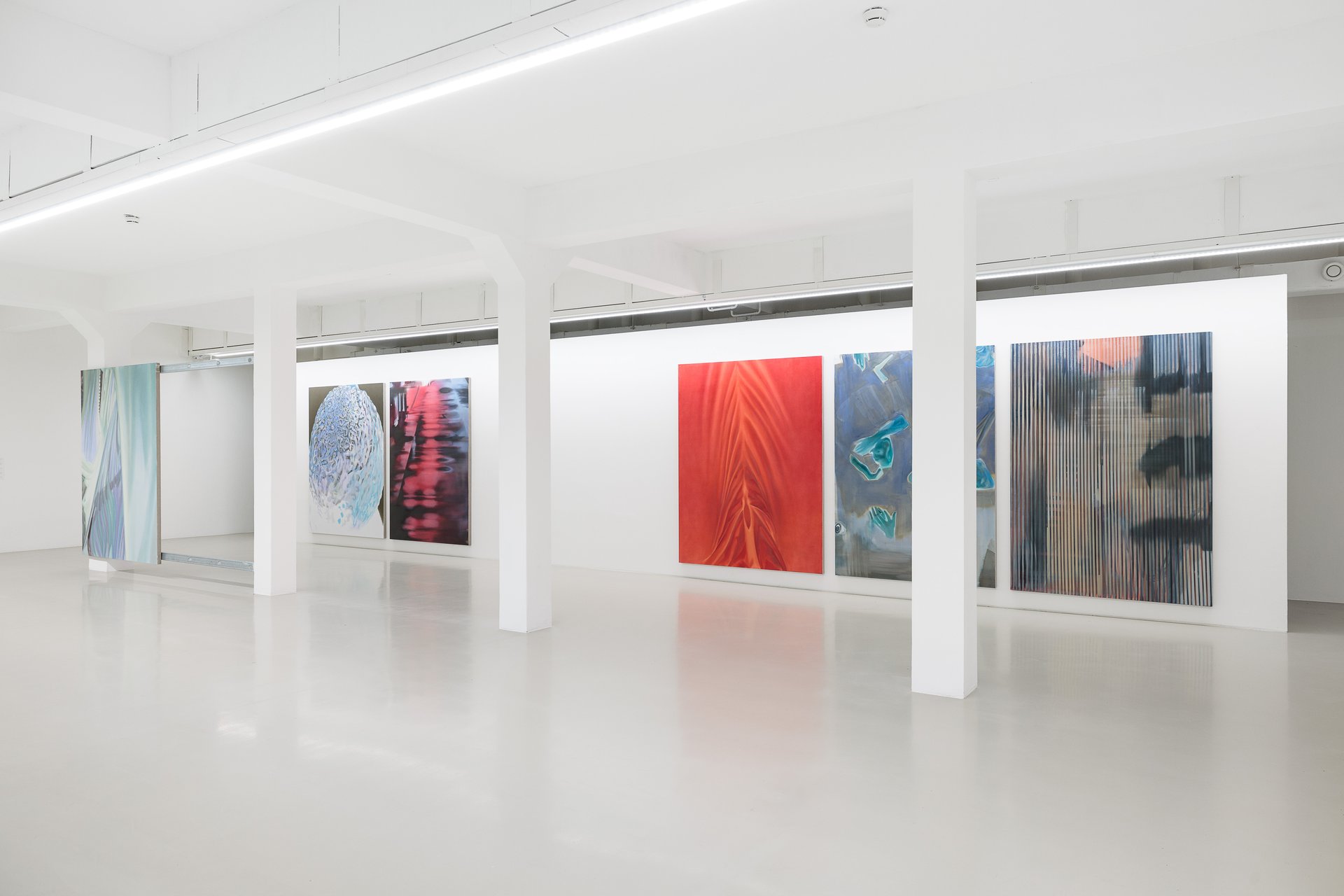 Evelyn PlaschgViscous City, 2025Installation viewHALLE FÜR KUNST Steiermark, GrazPhoto: kunst-dokumentation.com