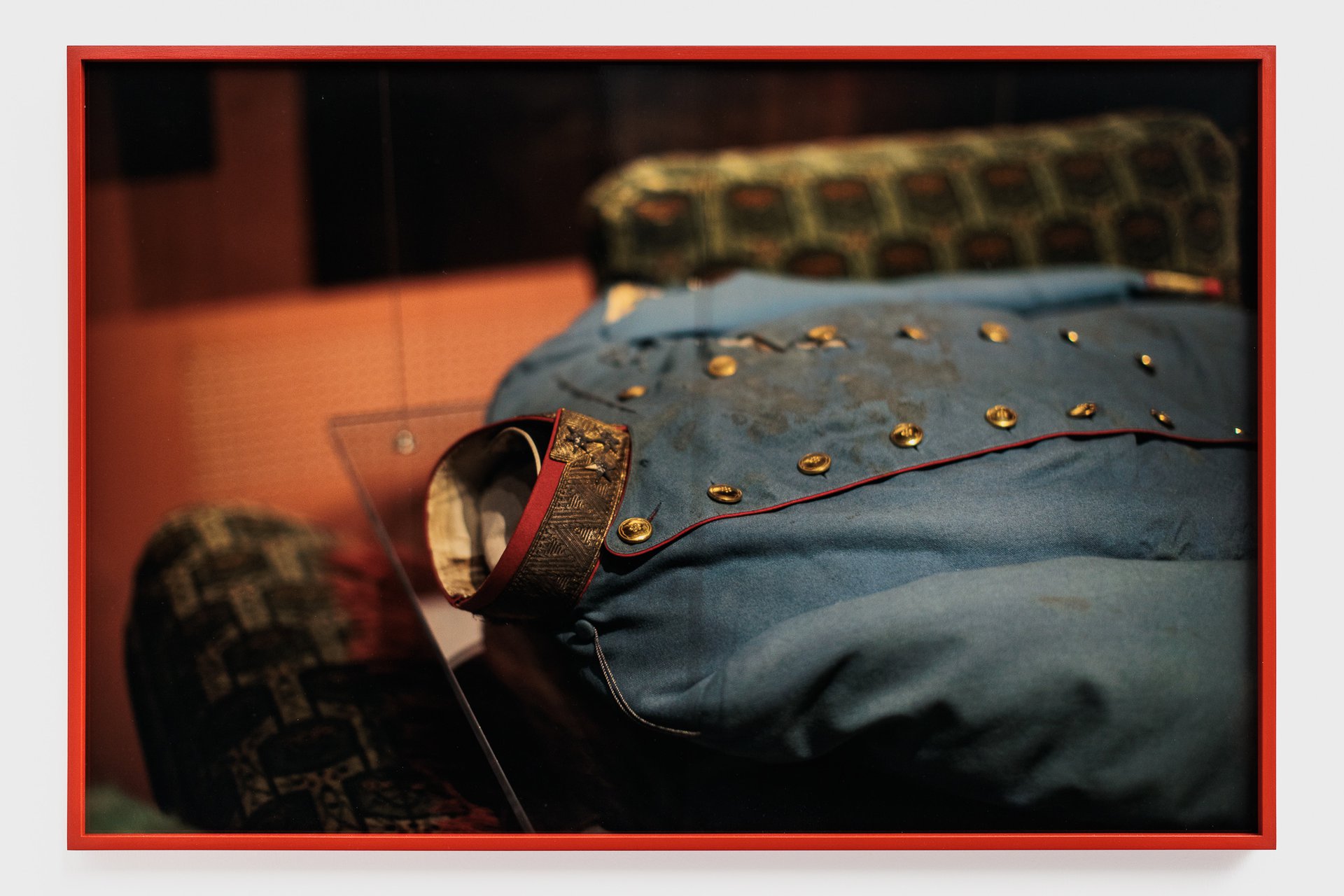 Anna-Sophie BergerErzherzog Franz Ferdinand’s Uniform im Heeresgeschichtlichen Museum Wien / Archduke Franz Ferdinand’s Uniform at the Museum of Military History Vienna, 2023C-print, 101.6 x 67.6 cm (framed)