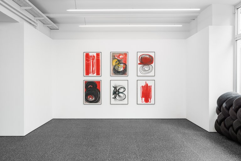 Lena HenkeDark Glasses, 2024Installation viewLayr Singerstraße, Vienna