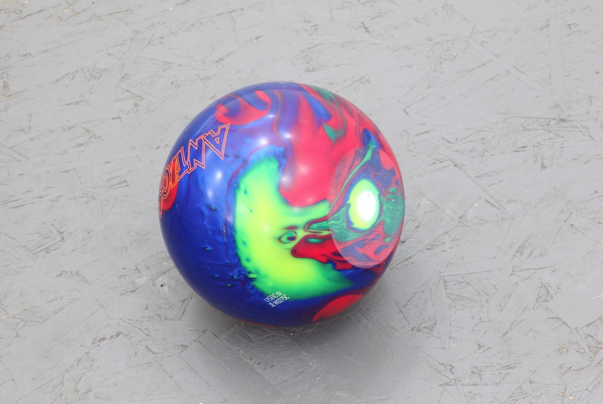 Benjamin HirteAntics, 2013Customized bowling ball22 cm (d)