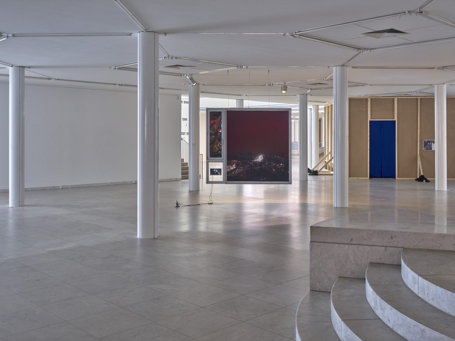 Cécile B. EvansAmos&#x27; World, 2019Installation viewMuseum Abteiberg, Mönchengladbach