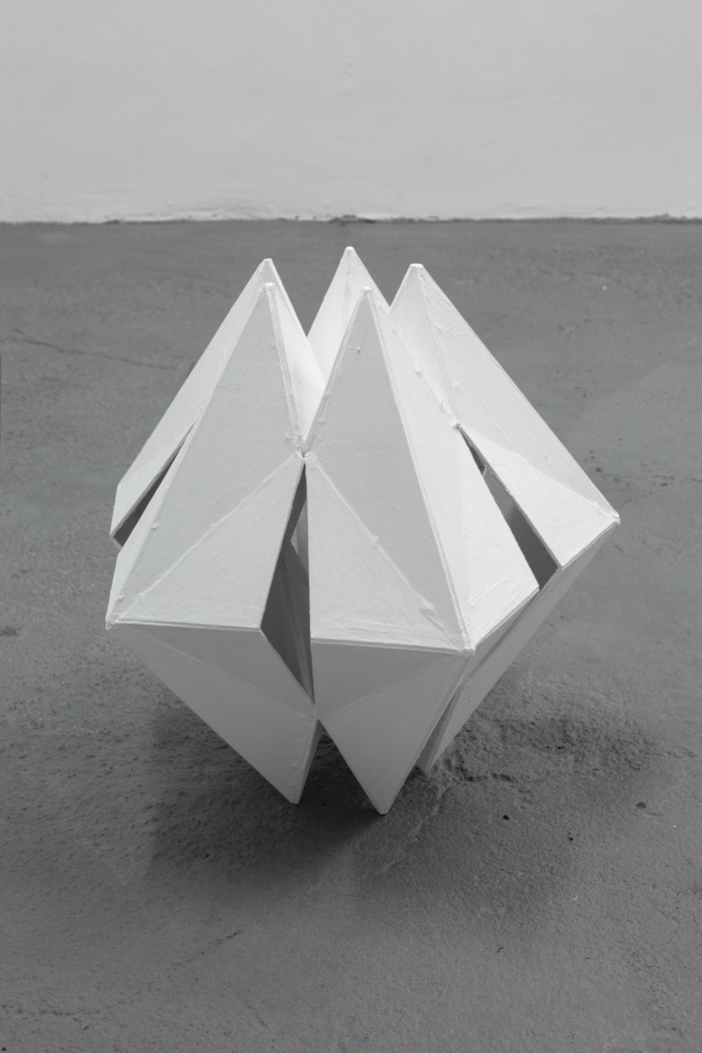 Tillman KaiserLampion, 2013Cardboard, dispersion56 x 46 x 46 cm