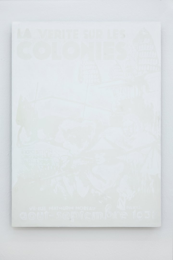 MahonyLa vérité sur les colonies, 2016Silkscreen paint, gesso, canvas on aluminium68 x 48 cm