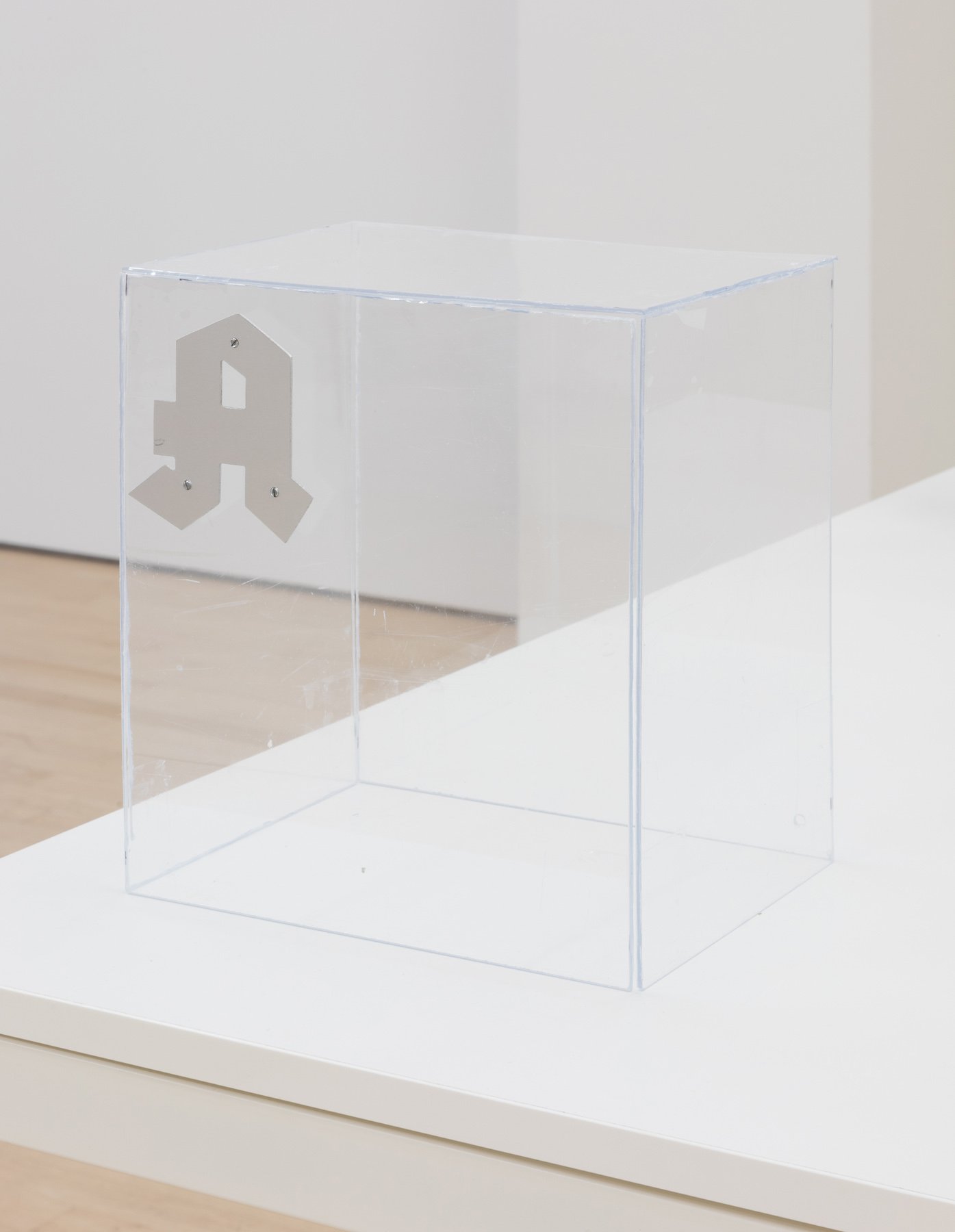 Benjamin HirteApotheke / Pharmacy, 2018Plexiglass, tape, aluminium, steel25.4 x 22.9 x 17.8 cm