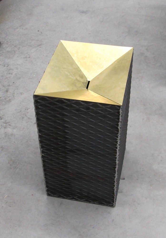 Marius EnghDesperate Cases and Lost Causes, 2011Metal75 x 55 x 35 cm