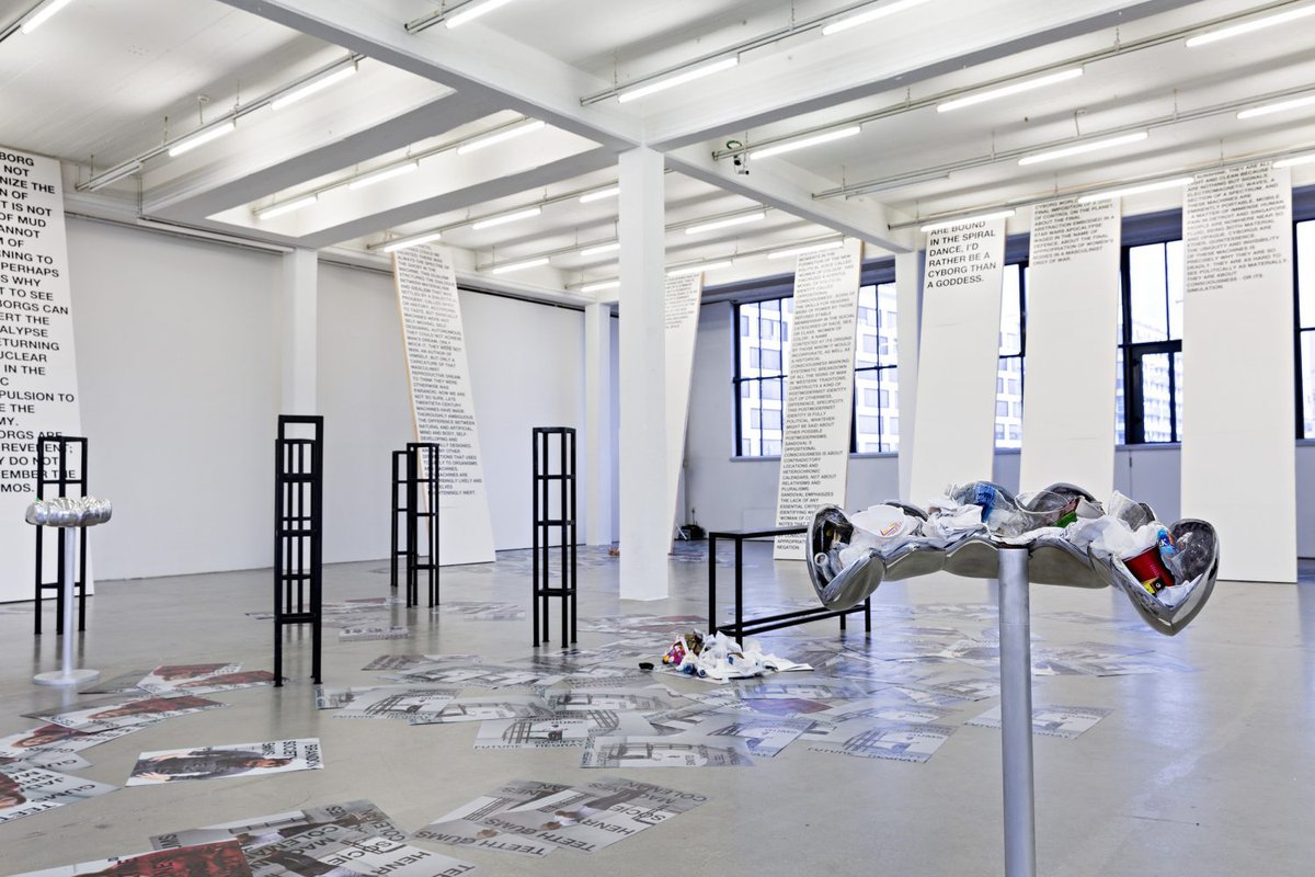 Lili Reynaud-DewarInstallation viewTEETH GUMS MACHINES FUTURE SOCIETY, Kunstverein in Hamburg, Hamburg, 2016