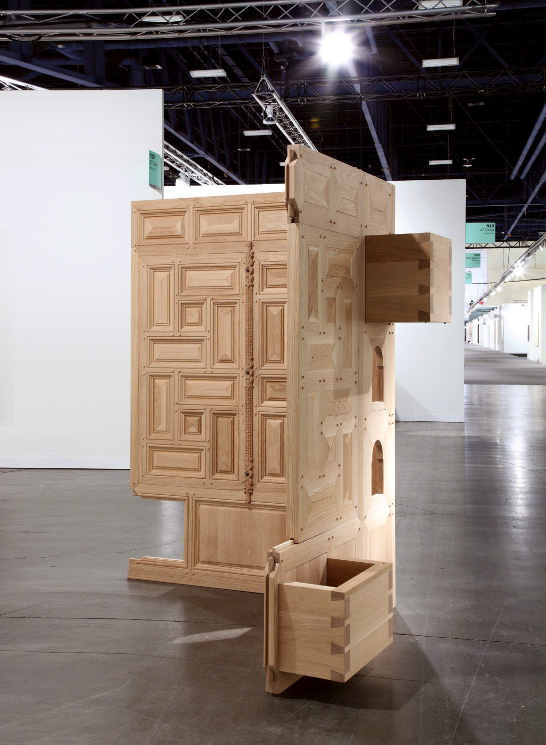 Plamen DejanoffUntitled (Paravent), 2013Wood200 x 170 x 135 cm