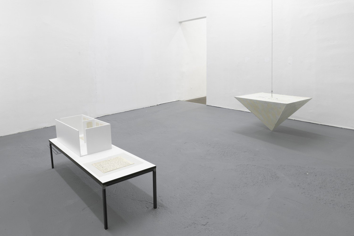 WHITE (Essence), 2014Installation viewLayr An der Hülben, Vienna