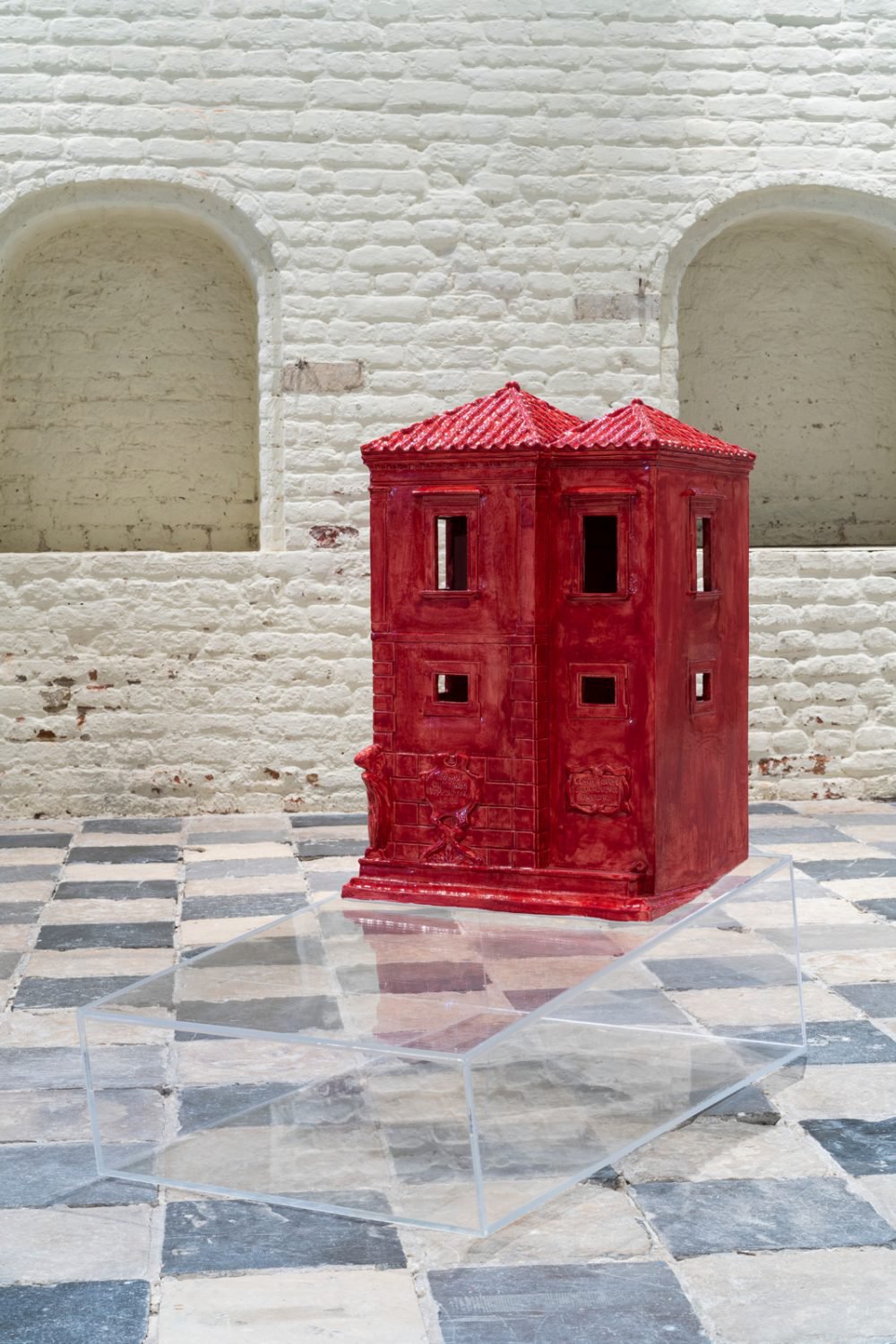 Lena HenkeCranberry House after Orsini, 2021Glazed ceramic on plexiglass pedestal