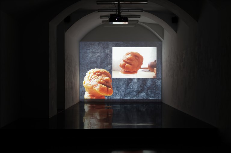 Niklas LichtiConcrete Quarterly, 2020Installation viewLayr Seilerstaette, Vienna