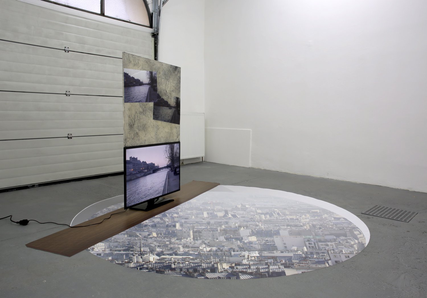 Philipp TimischlYET, THE ALTERNATIVES ON OFFER, 2014Installation viewLayr An der Hülben, Vienna