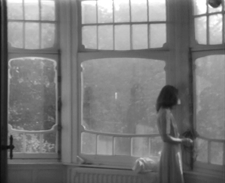 Lili Dujourie, Sonnet, 1974© Lili Dujourie. Courtesy of the artist and argos centre for audiovisual arts, Brussels.